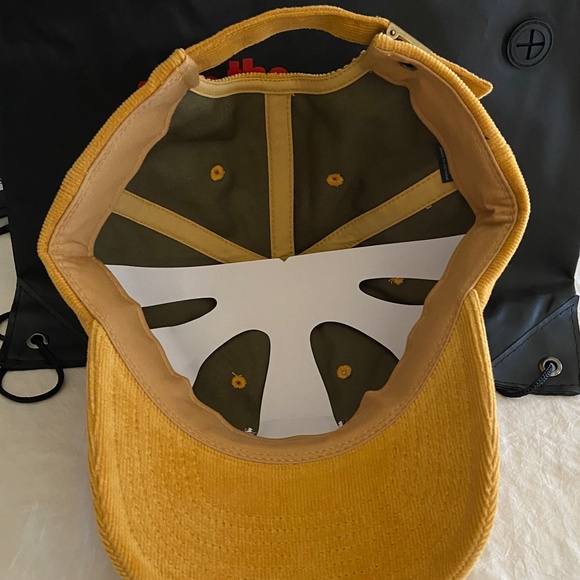 Habit Burger Bundle T-Shirt Small + Hat + Notebook + Drawstring Bag NWT ⭐️ - Picture 9 of 11